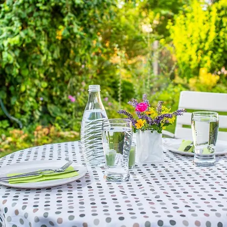 Gastezimmer 20 Min. Zur Messe & Stadtzentrum Апартаменты